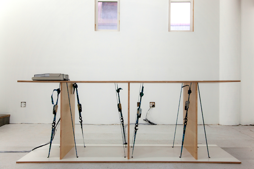 INCA large table side view